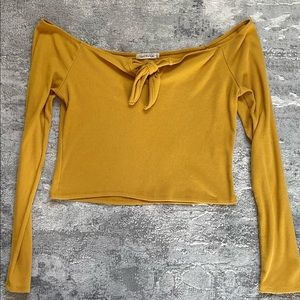 🌟Yellow off the shoulder top